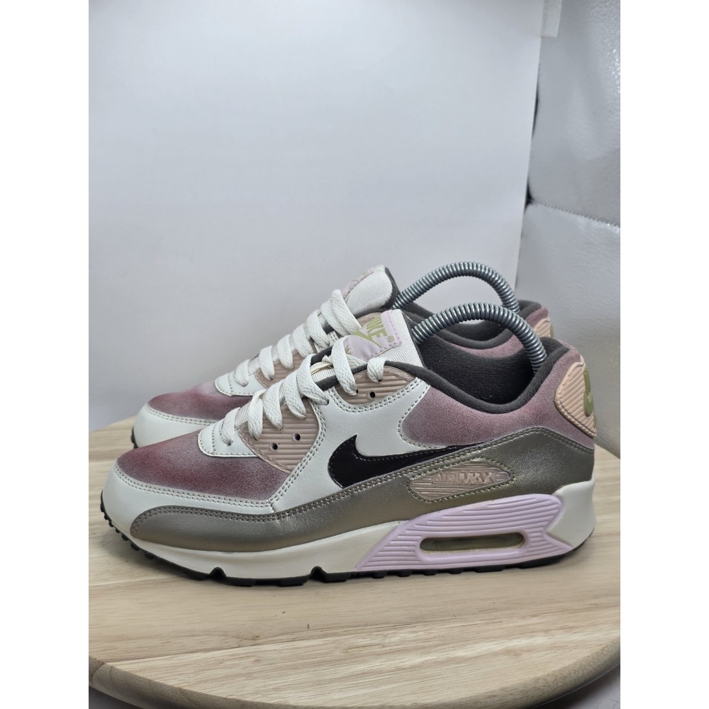 Women's 7.5 - NIKE AIR MAX 90 CL Sail Brown / Pink Shoe Y2K 312153-121 GS 6Y